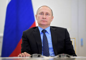 Βλαντιμίρ Πούτιν: Ο ηγέτης του Κρεμλίνου παίζει ένα δυσνόητο παιχνίδι τακτικής με στόχο να αποκαταστήσει την επιρροή της Μόσχας παγκοσμίως. Μπορεί να κάνει φίλους ή να δημιουργεί προβλήματα με τους δυτικούς γείτονές του με πολλούς τρόπους--από τον έλεγχο 
