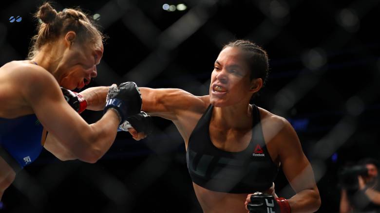 MMA: η Νούνιες έβγαλε νοκ άουτ την Ράουζι