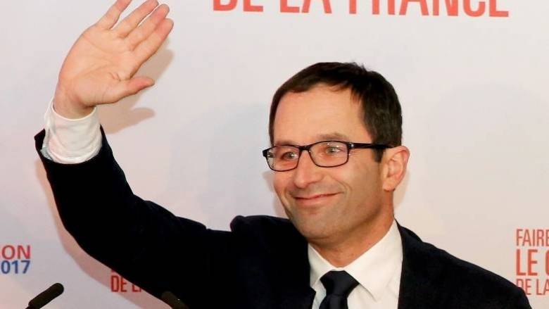Γαλλία: ο Αμόν υποψήφιος των σοσιαλιστών στις προεδρικές εκλογές