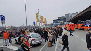 Εκκενώθηκε το αεροδρόμιο στο Αμβούργο - Ουσία δηλητηρίασε περισσότερους από 50 ανθρώπους
