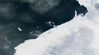 Παγόβουνο στο μέγεθος του Μανχάταν αποκολλήθηκε από την Ανταρκτική (pic+vid)
