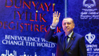 Επιμένει ο Ερντογάν στις εμπρηστικές δηλώσεις: «Μπανανία η Ολλανδία»