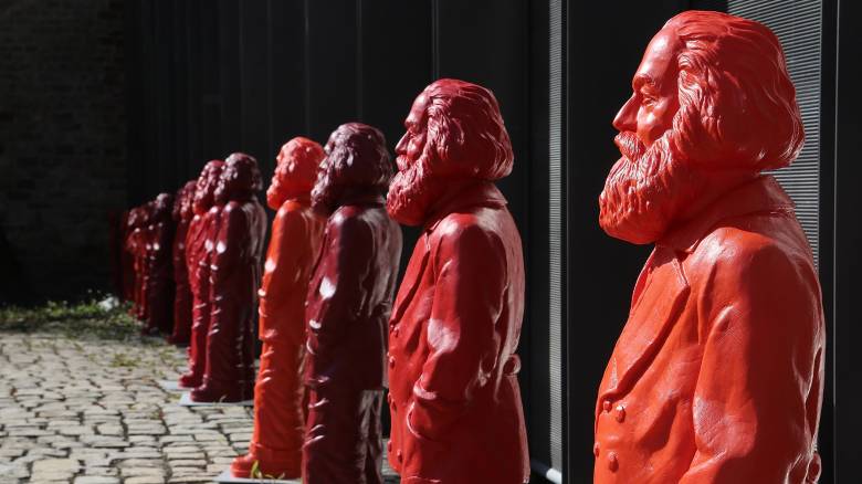 Η Κίνα θέλει να κάνει δώρο στη γενέτειρα του Καρλ Μαρξ ένα τεράστιο άγαλμά του (pics)