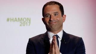 Δημοσκόπηση Γαλλία: Πάνω από τους μισούς ψηφοφόρους θέλουν την απόσυρση του Αμόν