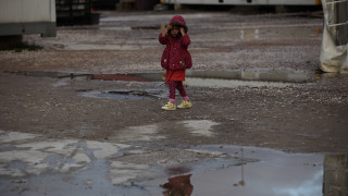 Παιδί 2,5 ετών περιπλανιόταν μόνο του στους δρόμους του Βόλου