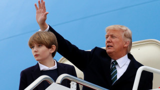 Mπάρον Τραμπ: Ο junior Πρώτος γιος των ΗΠΑ έγινε 11 ετών παίζοντας bowling