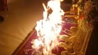 Ιερέας στη Θεσσαλονίκη έβαλε φωτιά στην Αγία Τράπεζα (vid)