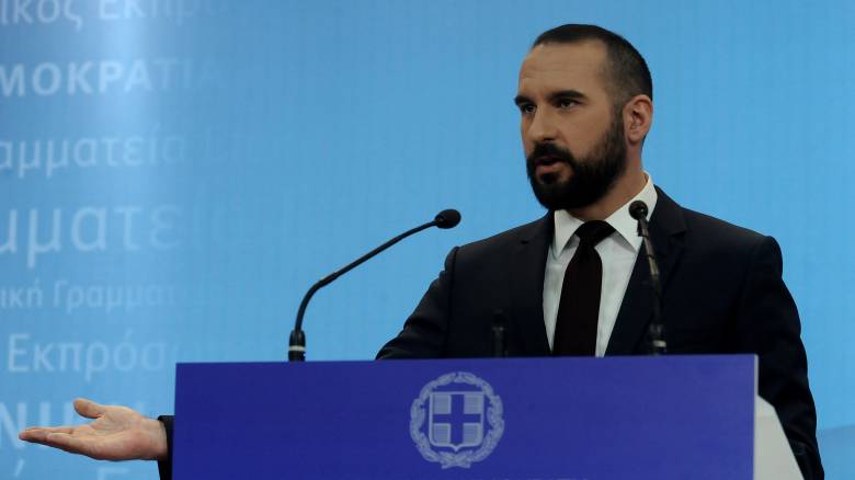 Τζανακόπουλος: Ανυπόστατα τα σενάρια για μέτρα το 2018