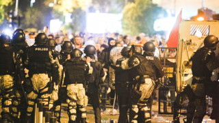 «Εκτροχιάστηκε» η κατάσταση στα Σκόπια-Αιματηρές ταραχές στο Κοινοβούλιο