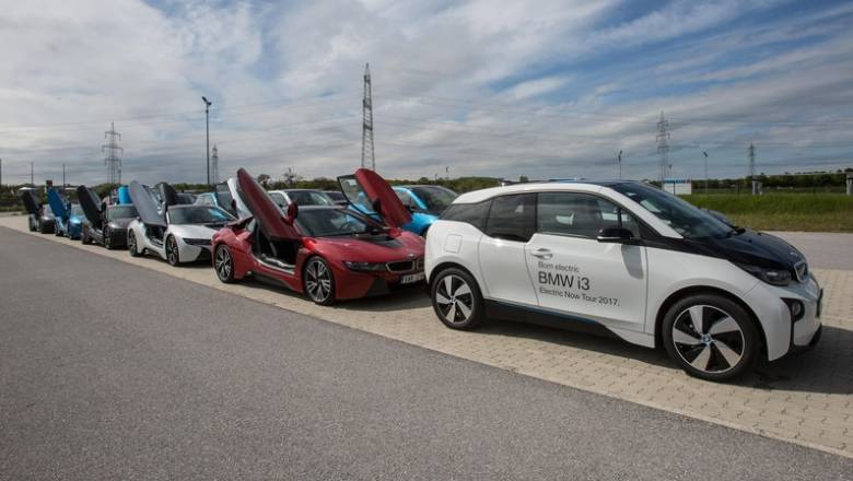 Οι ηλεκτρικές και υβριδικές BMW ξεχωρίζουν και για το fun to drive τους