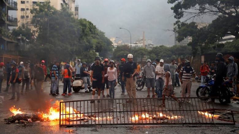 Αιχμές από την πρεσβεία Βενεζουέλας κατά του Μητσοτάκη