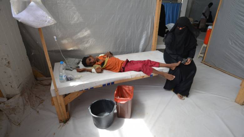 «Θερίζει» η χολέρα στην Υεμένη: 209 νεκροί, πάνω από 17.000 ύποπτα κρούσματα (pics)
