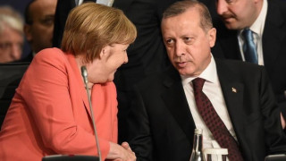 Η Μέρκελ θα επιδιώξει να δει τον Ερντογάν στη Σύνοδο του ΝΑΤΟ
