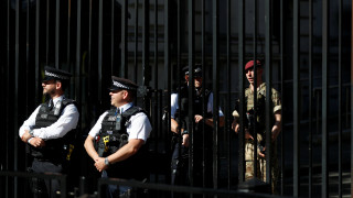 Υποβαθμίστηκε το επίπεδο συναγερμού ασφαλείας στη Βρετανία