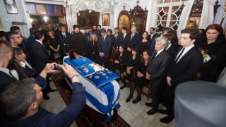 Η Κρήτη αποχαιρετά τον Κωνσταντίνο Μητσοτάκη - Σήμερα η ταφή του (pics&vid)