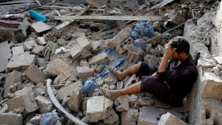 Βομβάρδισαν σπίτι στην Υεμένη και σκότωσαν τα μέλη μιας οικογένειας (pics)