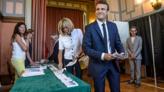 Βουλευτικές εκλογές Γαλλία: Προς συντριπτική πλειοψηφία οδεύει ο Μακρόν