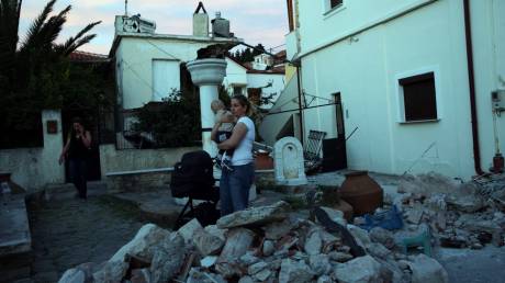 Σημαντικές καταστροφές στη Μυτιλήνη από τον σεισμό