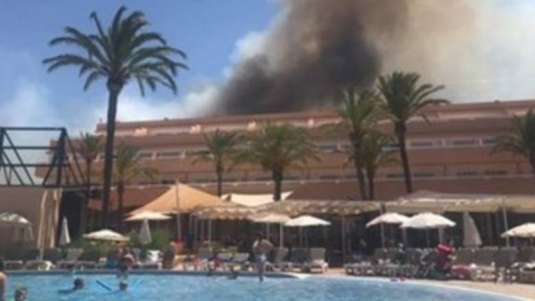 Μεγάλη πυρκαγιά στην Ίμπιζα - εκκενώνονται ξενοδοχεία (pics&vid)