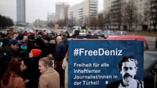 Νέο αίτημα της Γερμανίας για απελευθέρωση του δημοσιογράφου Γιουτζέλ από την Τουρκία