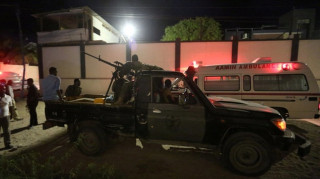 Σομαλία: Επίθεση βομβιστών-καμικάζι σε ξενοδοχείο – Τουλάχιστον έξι νεκροί και 20 όμηροι
