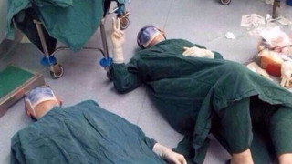 Η αντίδραση των γιατρών μετά το πιο πολύωρο χειρουργείο που έγινε ποτέ στην Κίνα (pic)