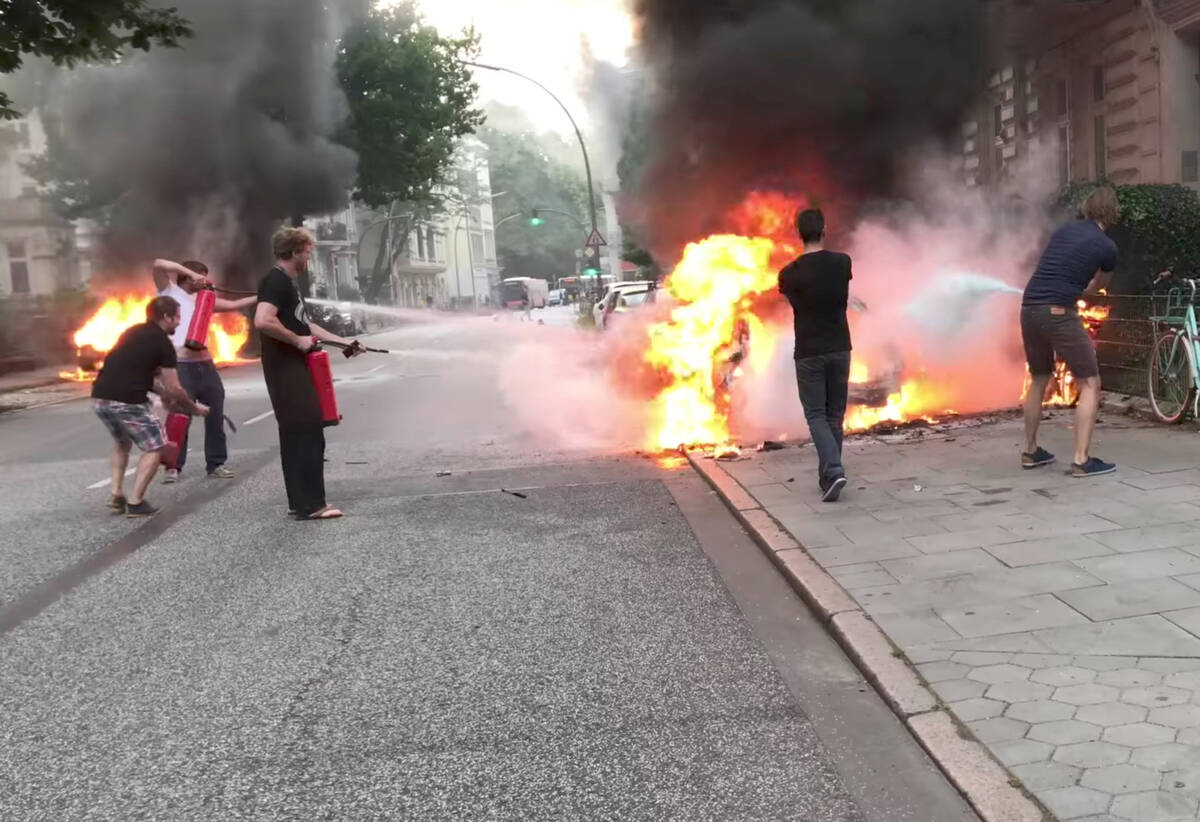 2017-07-07T114435Z 887996203 RC1F94B52200 RTRMADP 3 G20-GERMANY-PROTEST