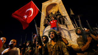 Πραξικόπημα στην Τουρκία: ένα χρόνο μετά, οι εκκαθαρίσεις δεν έχουν τέλος