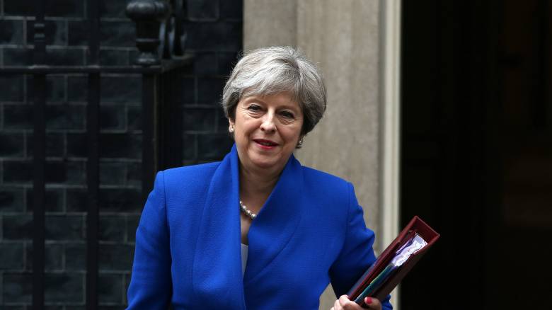 Βρετανός υπουργός: Η Μέι θα παραμείνει πρωθυπουργός τουλάχιστον ως το 2020