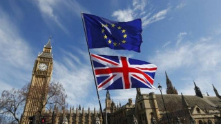 Ο Μπαρνιέ προειδοποιεί για πιθανές καθυστερήσεις στις συνομιλίες του Brexit
