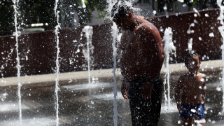 Κύμα καύσωνα σε όλη τη χώρα - Η θερμοκρασία ξεπερνά τους 40 βαθμούς