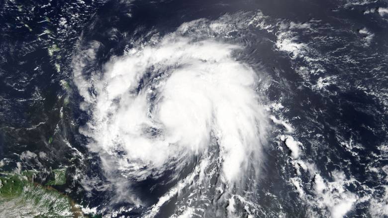 Ο κυκλώνας Μαρία δυνάμωσε και κινείται απειλητικά προς τα νησιά της Καραϊβικής