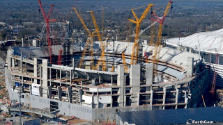 Το θαύμα της μηχανικής: Έτσι κατασκευάστηκε το Mercedes-Benz Stadium στην Ατλάντα (vid)