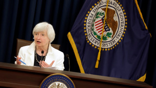 Ενισχύεται το δολάριο μετά τις ανακοινώσεις της Fed για νέα αύξηση επιτοκίων