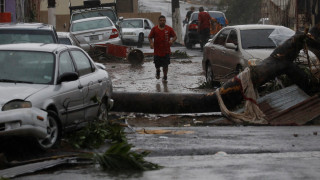 Τραμπ: Ο τυφώνας Μαρία «αφάνησε» το Πουέρτο Ρίκο (pics&vid)