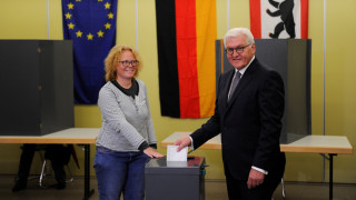 Στάινμαγερ προς τους Γερμανούς: Αν δεν ψηφίσετε, αποφασίζουν άλλοι
