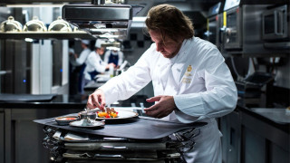 Nικολά Σαλ: Στον chef του ιστορικού Ritz το βραβείο «Σεφ της χρονιάς»