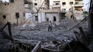 Συρία: 28 άμαχοι σκοτώθηκαν σε αεροπορικές επιδρομές στην Ιντλίμπ