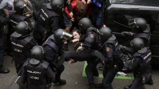 Η μάχη της Καταλονίας: Οδομαχίες, πλαστικές σφαίρες και ματωμένες κάλπες για την ανεξαρτησία