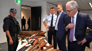 Αυστραλία: 50.000 παράνομα όπλα παραδόθηκαν στις Αρχές χωρίς κυρώσεις για τους κατόχους