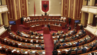 Αλβανία: Εγκρίθηκε ο νόμος περί προστασίας των δικαιωμάτων των εθνικών μειονοτήτων