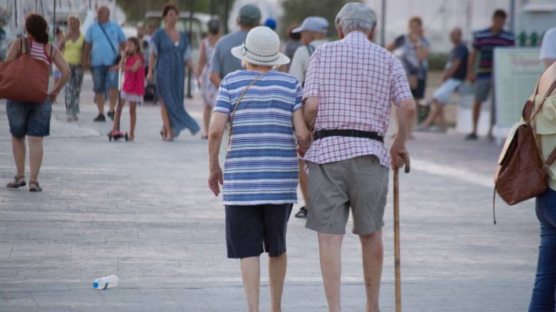 ΟΟΣΑ: Οι ηλικιωμένοι στο μέλλον θα αντιμετωπίσουν ακόμη μεγαλύτερες ανισότητες και κίνδυνο φτώχειας
