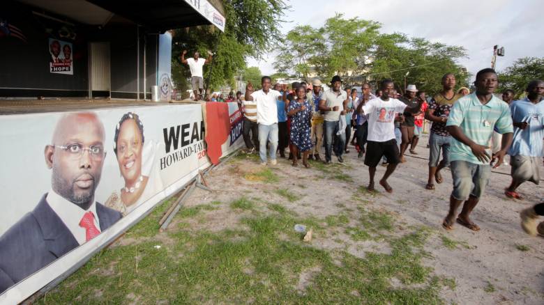 Ο πρώην ποδοσφαιριστής Γουεά επικράτησε στον πρώτο γύρο των προεδρικών εκλογών της Λιβερίας