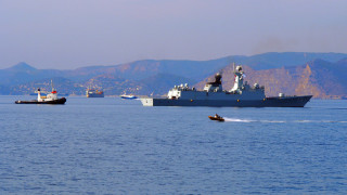 Τρία πλοία του Πολεμικού Ναυτικού της Κίνας κατέπλευσαν στο λιμάνι του Πειραιά (pics)
