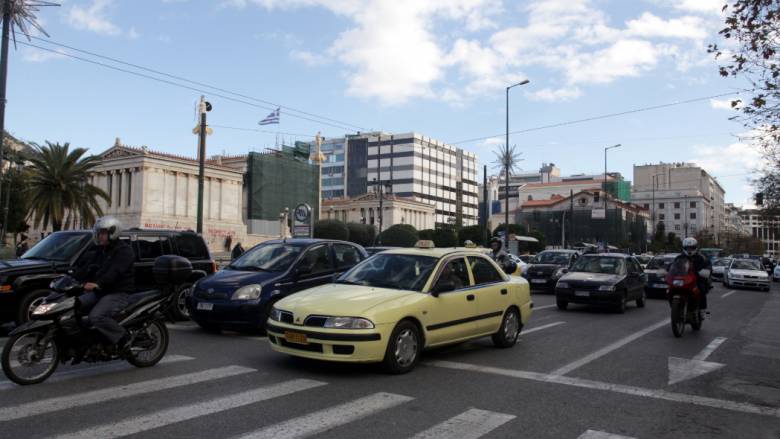 Κυκλοφοριακό κομφούζιο στους δρόμους της Αθήνας