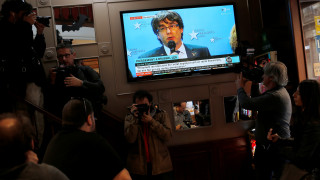 Καταλονία: Παραμένει στις Βρυξέλλες μέχρι να λάβει εγγυήσεις δίκαιης δίκης ο Πουτζντεμόν