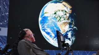 Στίβεν Χόκινγκ: H Γη θα καταστραφεί, αλλάξτε Πλανήτη