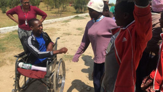 Η ιστορία του 15χρονου Jimmy από την Τανζανία και η επέμβαση που θα αλλάξει τη ζωή του