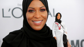 Barbie με χιτζάμπ: η νέα μουσουλμάνα κούκλα τιμάει την ολυμπιονίκη Ibtihaj Muhammad