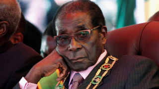 Ζιμπάμπουε: Πρώτη δημόσια εμφάνιση του Μουγκάμπε μετά το πραξικόπημα